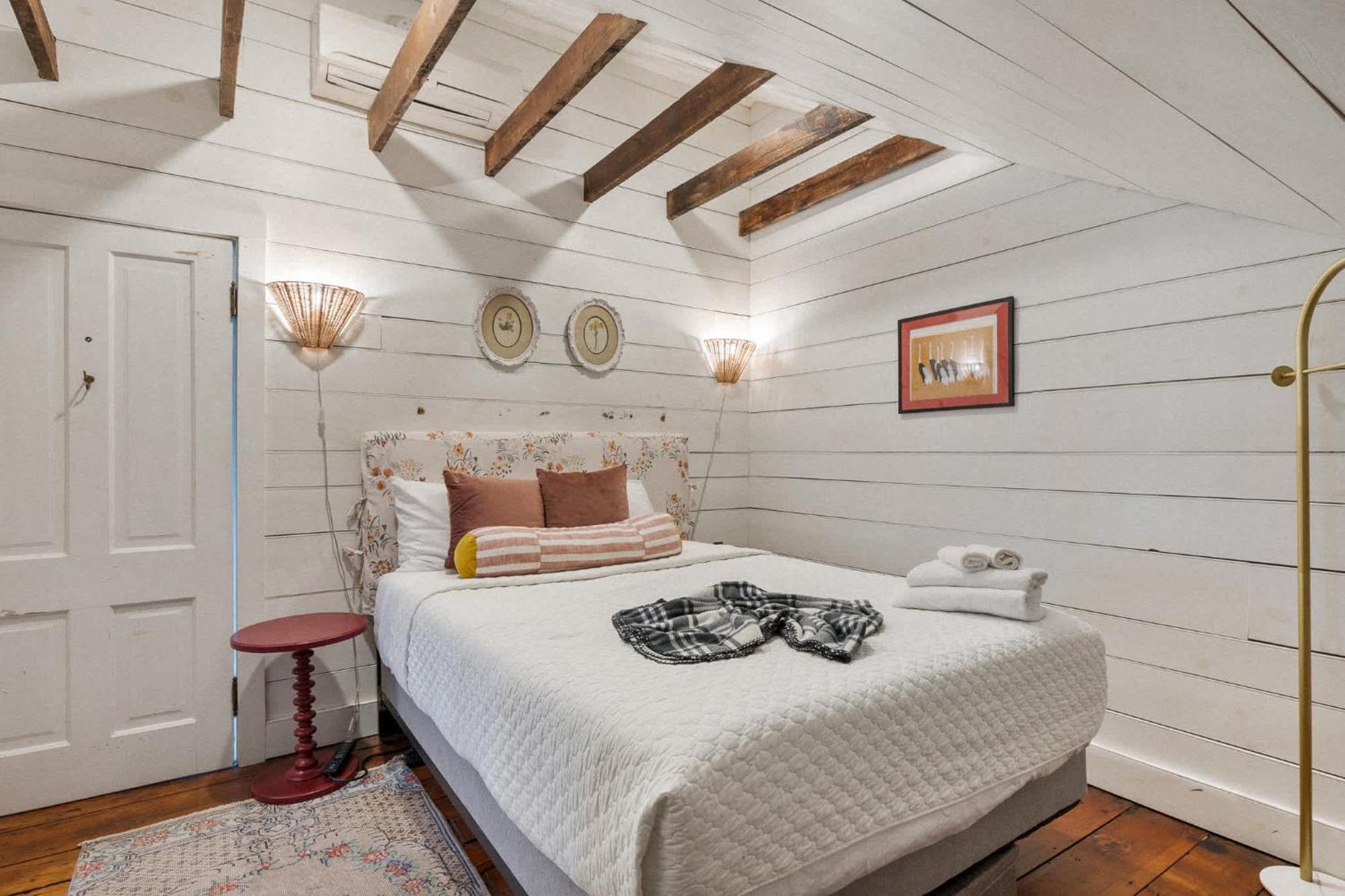 Frankfort Hideaway Urban Retreat In