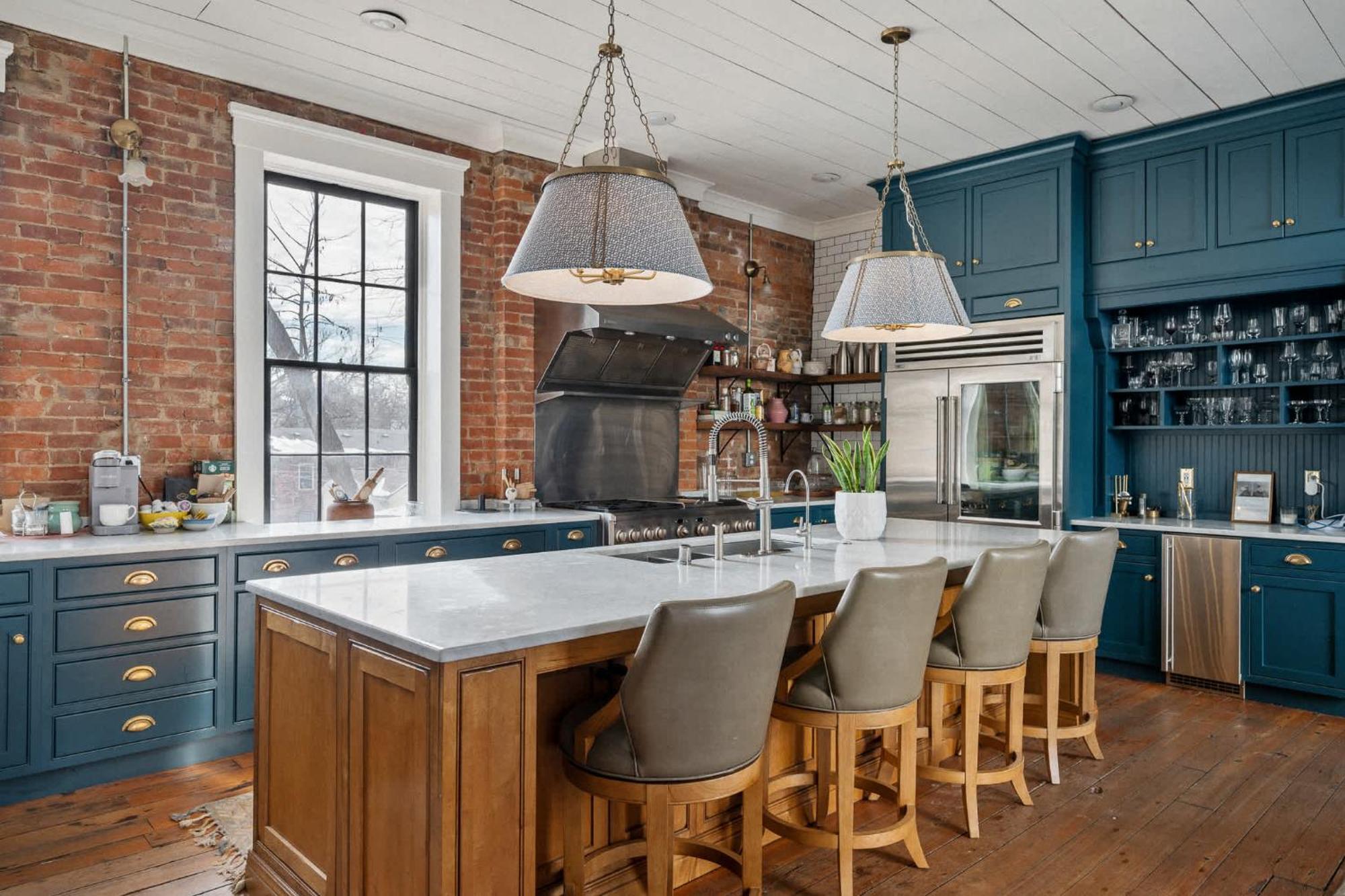 Frankfort Hideaway Urban Retreat In